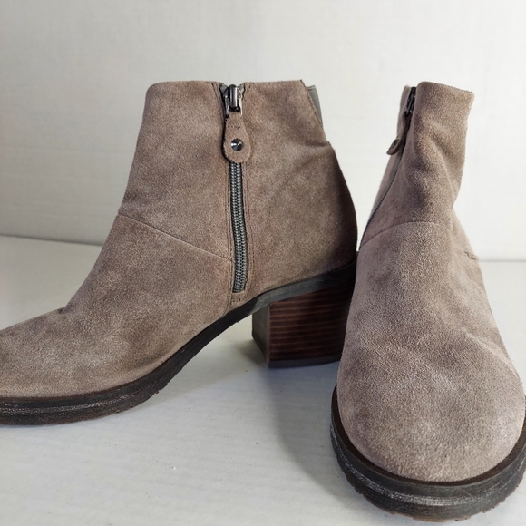 Gentle Souls by Kenneth Cole Blane Ankle Boots - Picture 3 of 16